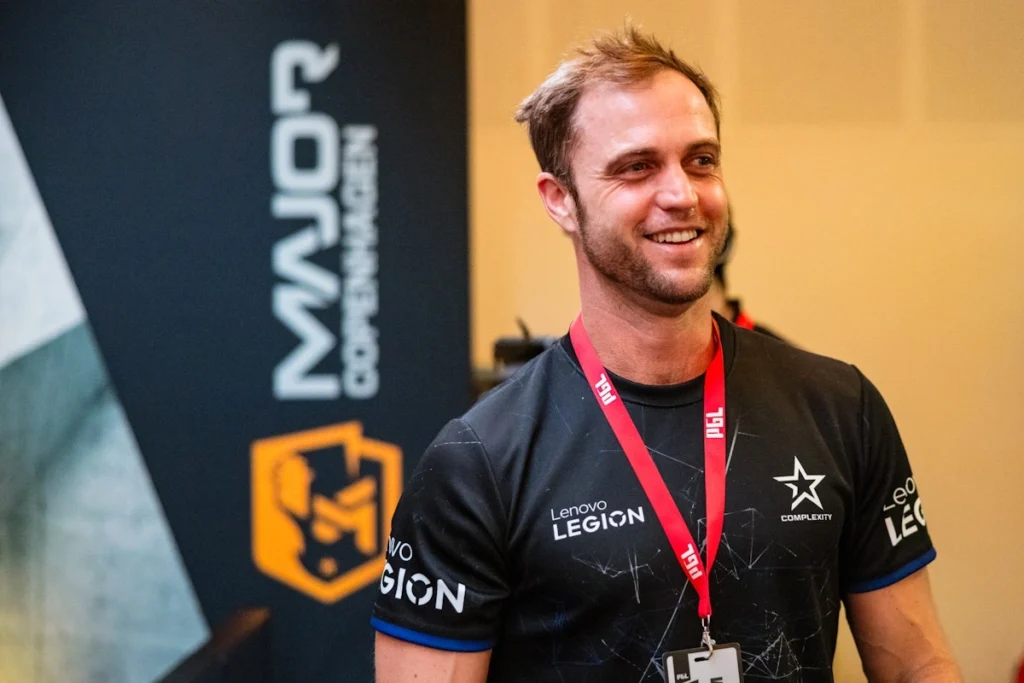 JamezIRL стал новым главным тренером Wildcard