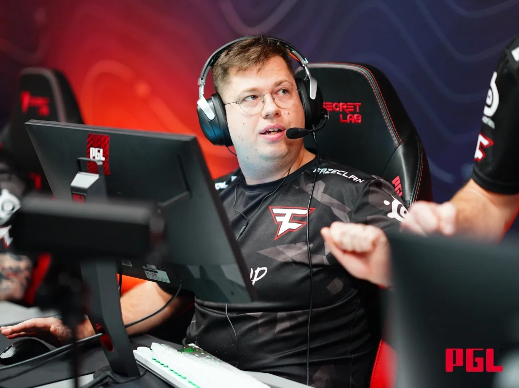 Рейтинг команд перед мейджором