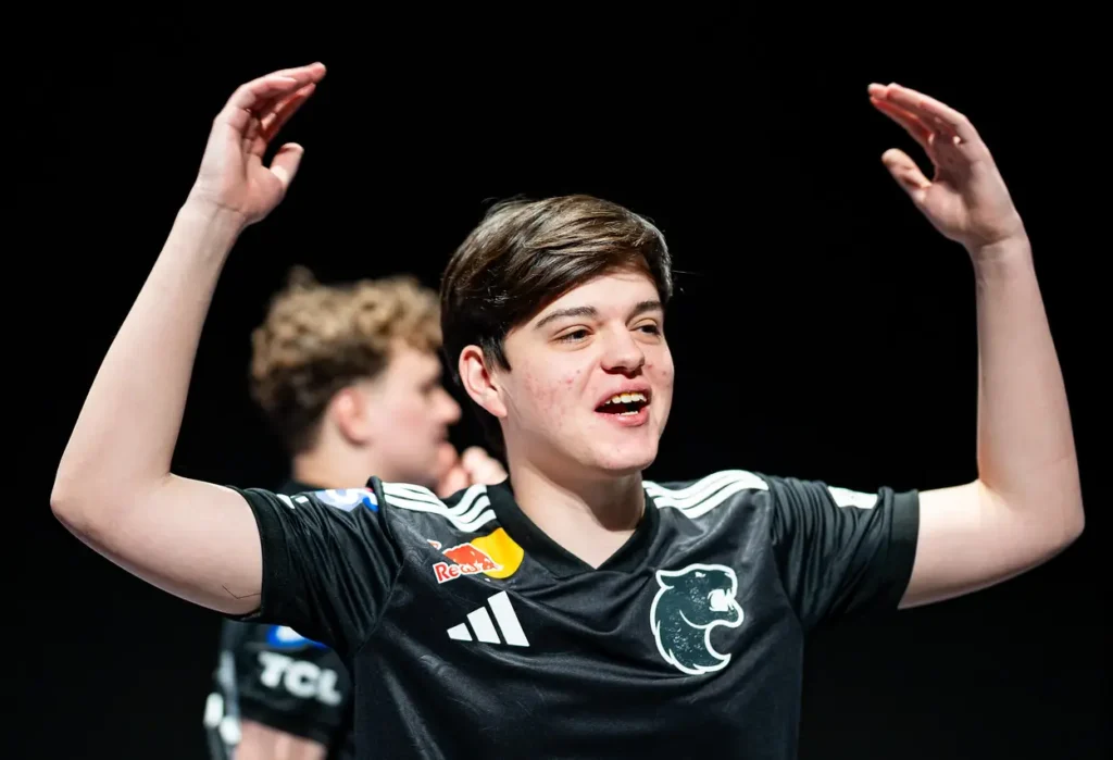 FURIA разгромила NAVI на мейджоре. Molodoy сыграл с K/D 19-6, makazze - с K/D 2-14