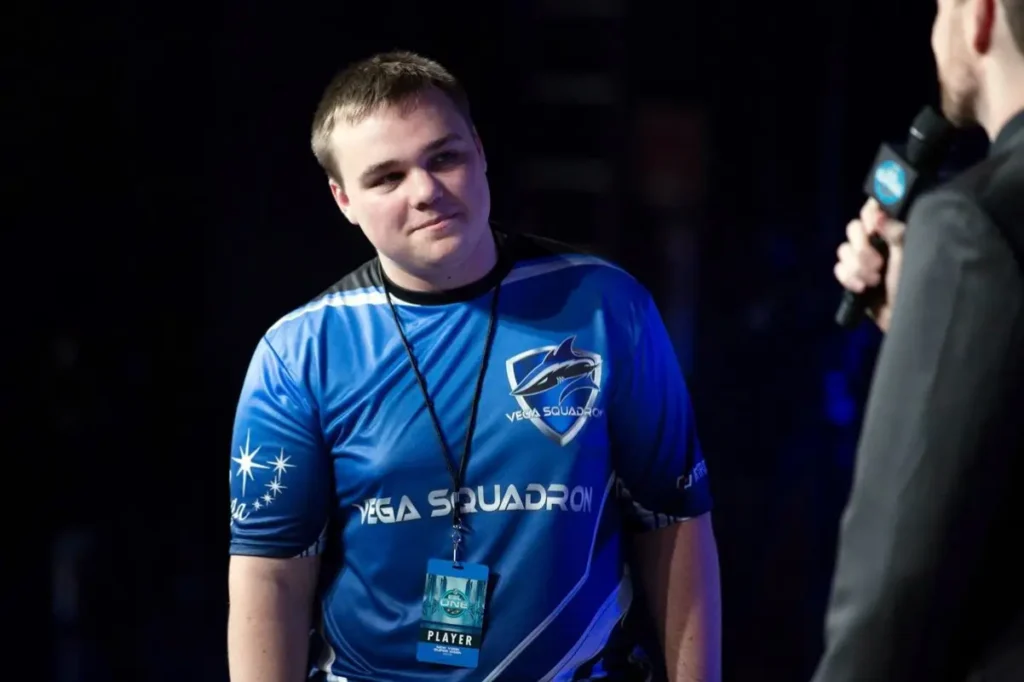 SQreen: «No[o]ne своим успехом обязан Solo, который его успокаивал, а также мне за то, что я привел Solo в Vega»