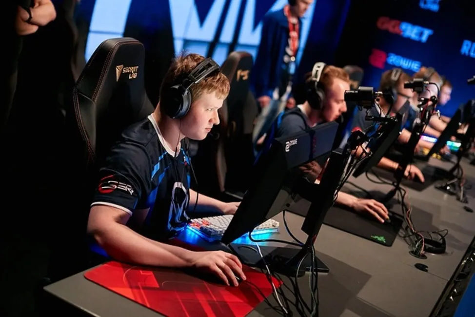 Problem может стать новым тренером Virtus.pro (Gromov)