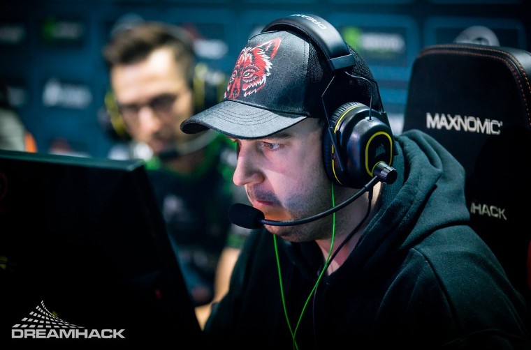 Пародируем боссов Wildcard: собираем состав в CS по нейросетям