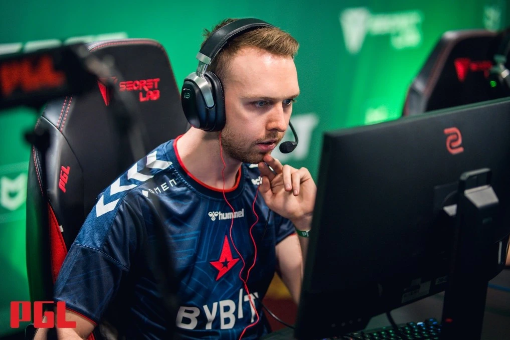 Gla1ve завершил карьеру