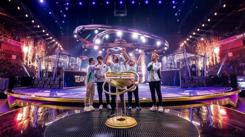 Valve - абьюзеры