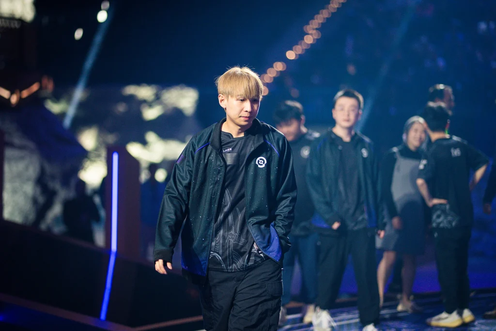 Семь главных стендинов в истории Доты