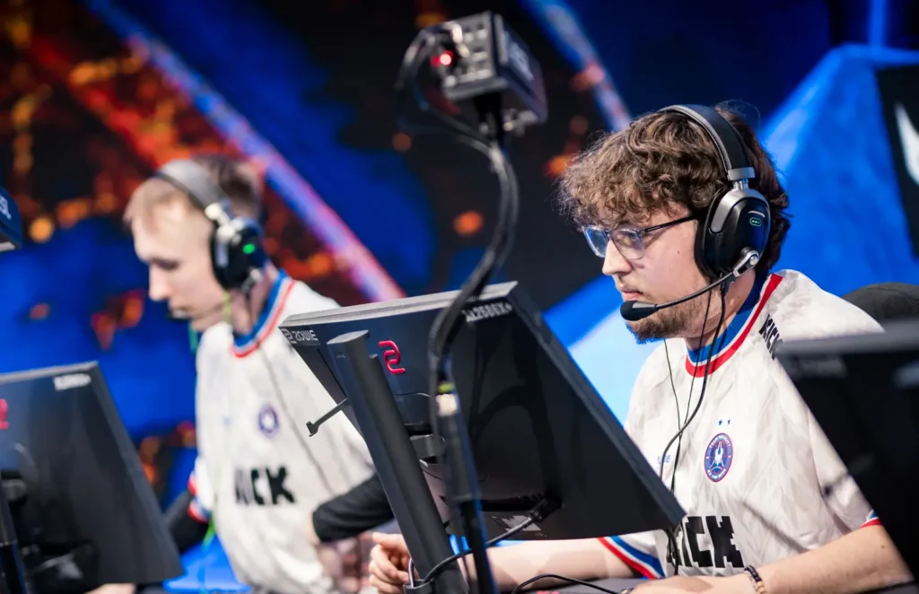 Vitality вышла в полуфинал IEM Chengdu - 2:1 против Astralis