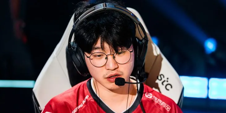 Attacker перешел на позицию тренера в TYLOO, завершив карьеру игрока