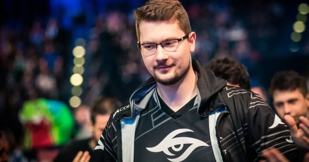 Puppey впервые за 3 года сыграл в финале турнира - проиграл 1win Team на CCT 2 Series 6