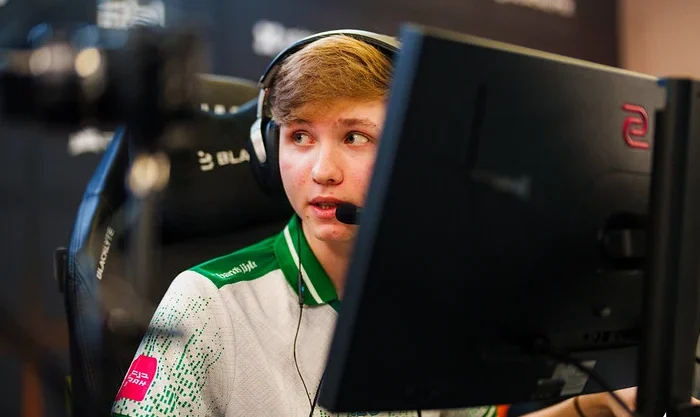 Mauisnake: «M0NESY практически выбыл из обсуждения лучших игроков на фоне текущих показателей»