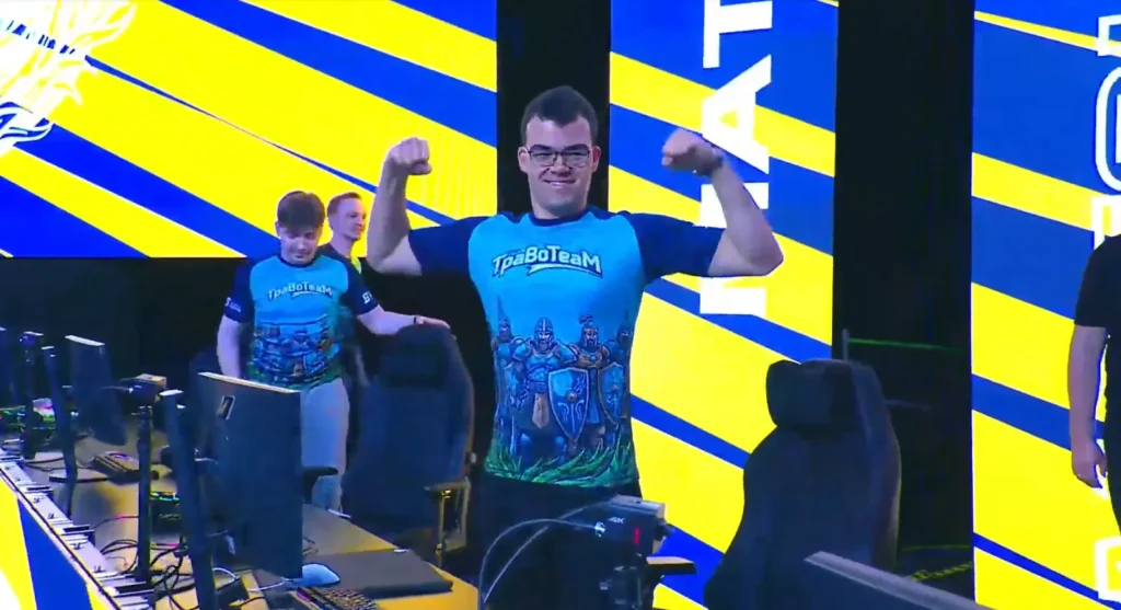 Команда Травомана выбила коллектив BurNIng и Сty c «Игр будущего»