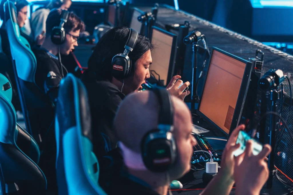 Как стать киберспортсменом по Standoff 2