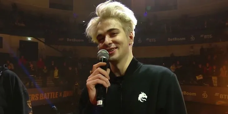 Интервью с Koma. Разговор про By_Owl, книги и карьеру стримера