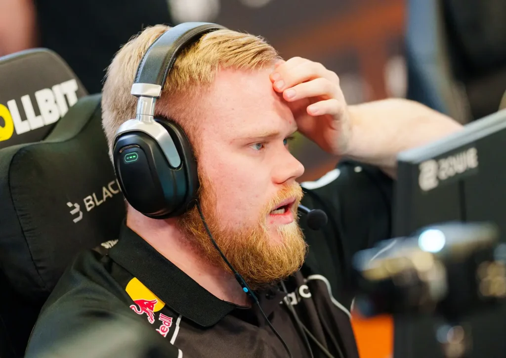 Игроки и сотрудники Astralis не получили зарплату - выплату задержат на 14 дней