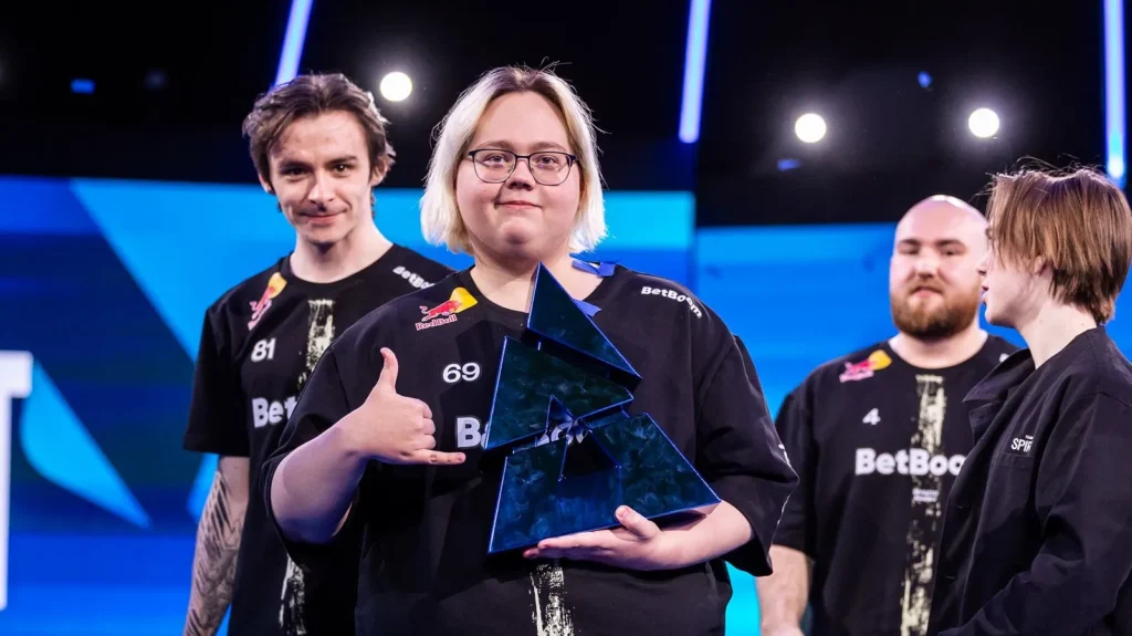 Donk: «Magixx стибильнее chopper. Он просто одержим CS, постоянно гриндит»