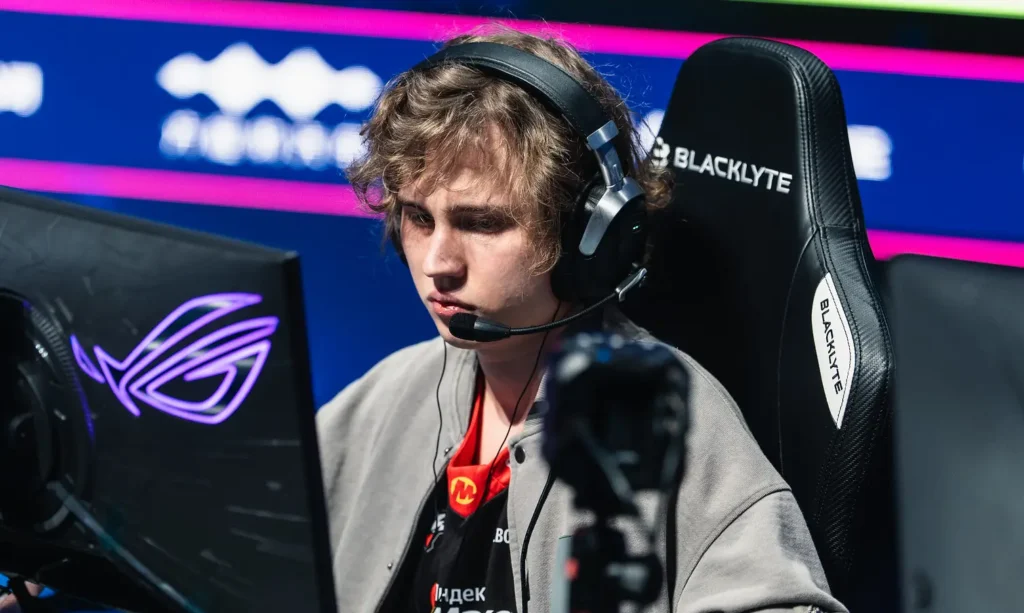 Noticed сыграл за Yellow Submarine на EPL 36 - команда проиграла Ilbirs и покинула турнир