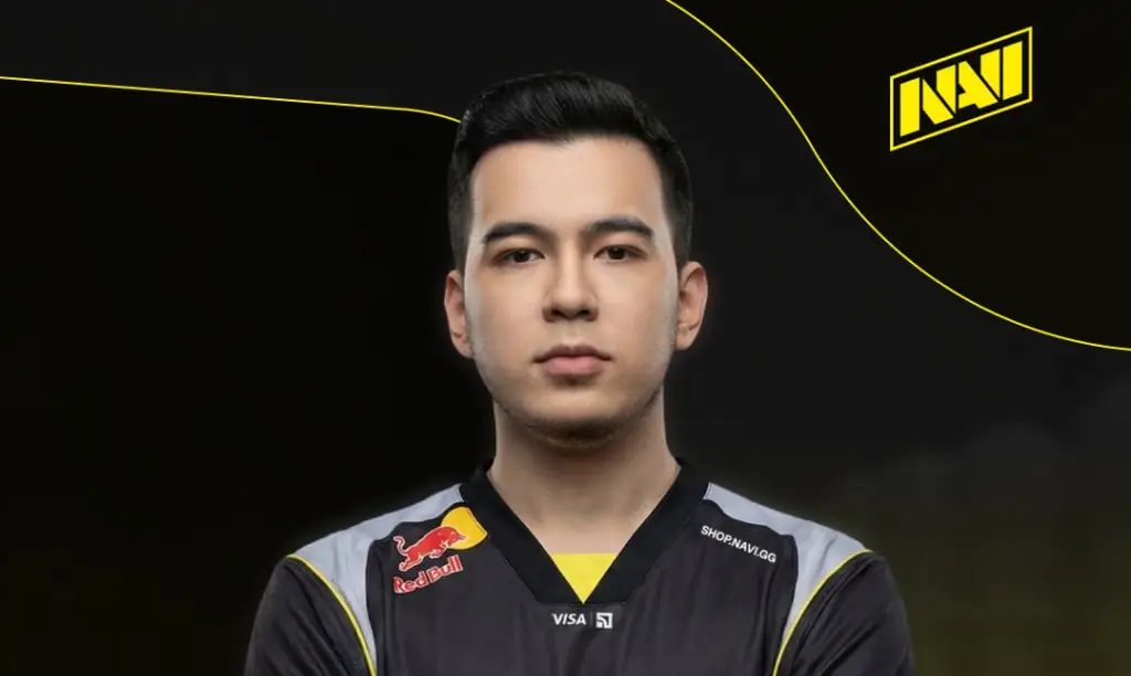 Шахматист Нодирбек Абдусатторов продлил контракт с NAVI до конца 2026 года