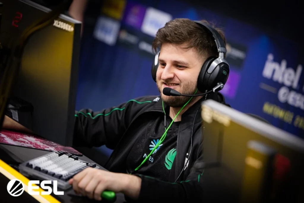 8 игроков для усиления. Свободные агенты и ждущие выкупа