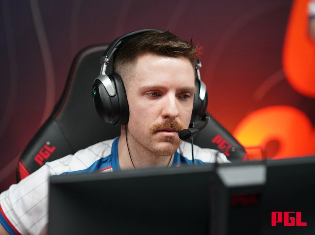 8 игроков для усиления. Свободные агенты и ждущие выкупа