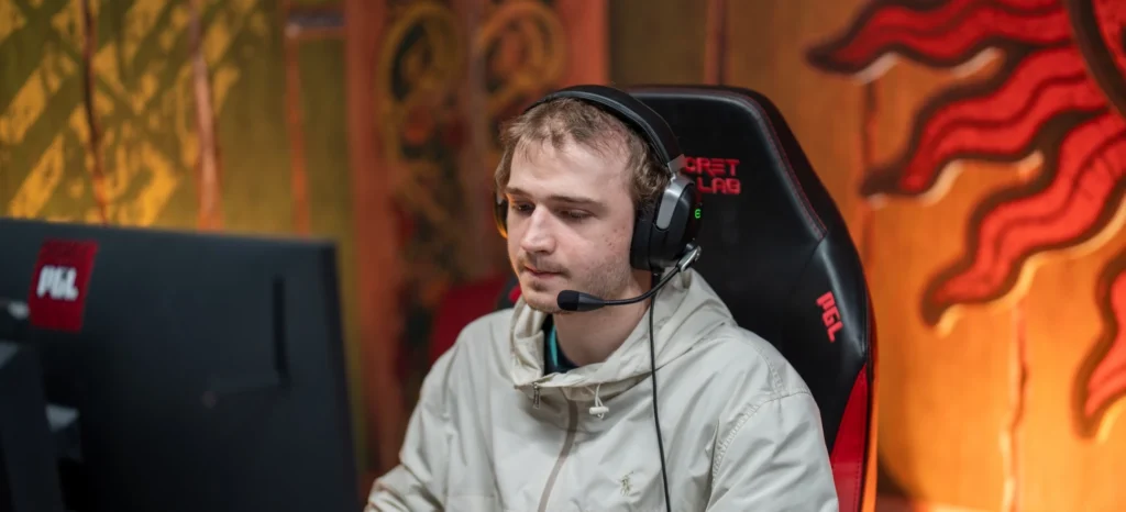 Pipsqueak+4 и микс lorenof и Xakoda прошли в закрытую квалификацию на BLAST Slam VI