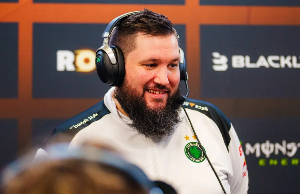 StarLadder Budapest Major. Falcons - G2, NAVI - B8 и FaZe - Passion UA за последние места в плей-офф