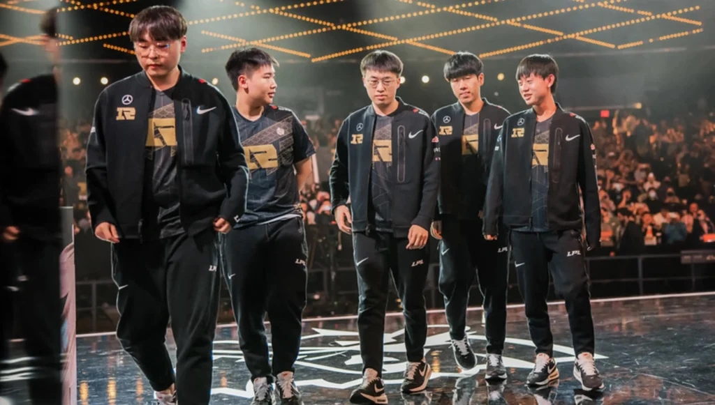 Royal Never Give Up ушла из League of Legends