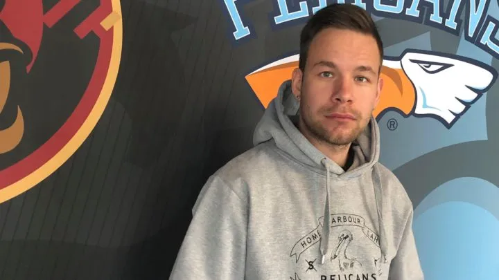 Allu напился перед официальным матчем и проснулся не дома - его команда получила техлуз