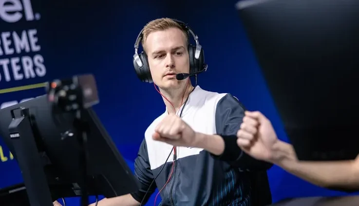 AcoR объявил об уходе из ECSTATIC 