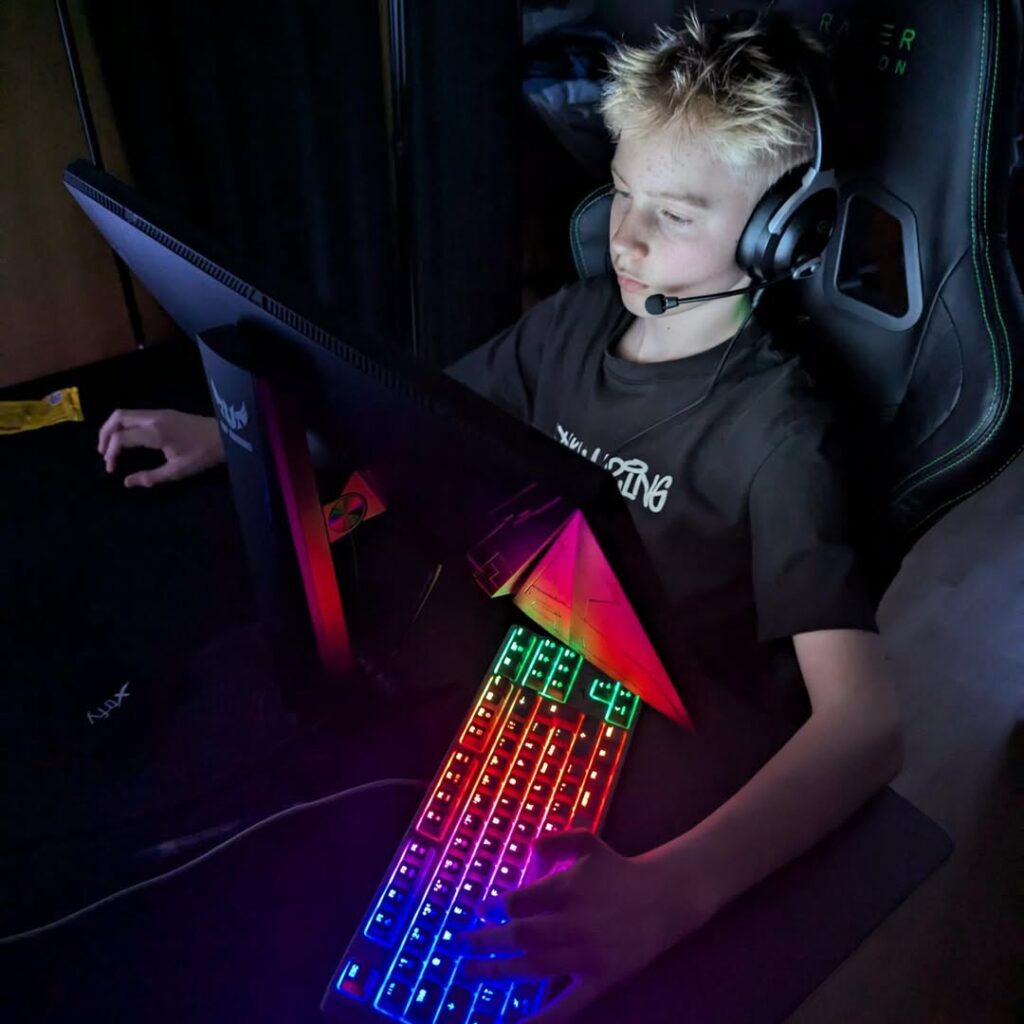 Кто такой Mail09, которого все считают новой звездой в CS?