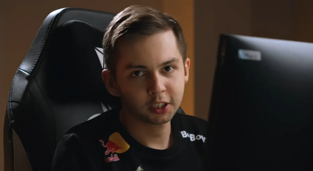 CrystalMay: «Из легендарного молодежного состава Gambit sh1ro единственный, кто прогрессирует»