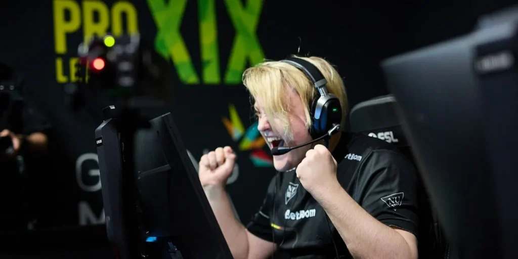 Nafany: «Рад за Kair0n. Nemiga приобрела очень ценный кадр»