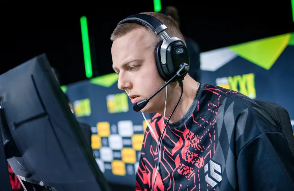 Ganginho обвинил новичка NiP cairne в игре с радаром и участии в 322