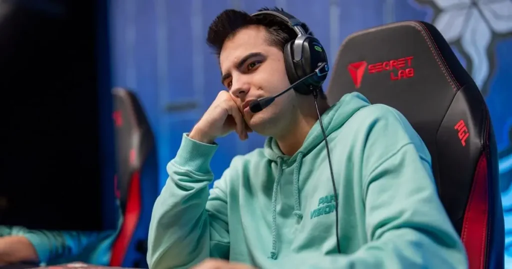 DM переведен на скамейку запасных PARIVISION