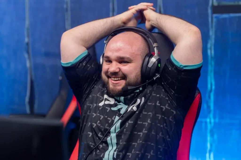 No[o]ne: «Дота - это единственная игра во всем мире, которая кардинально меняется»