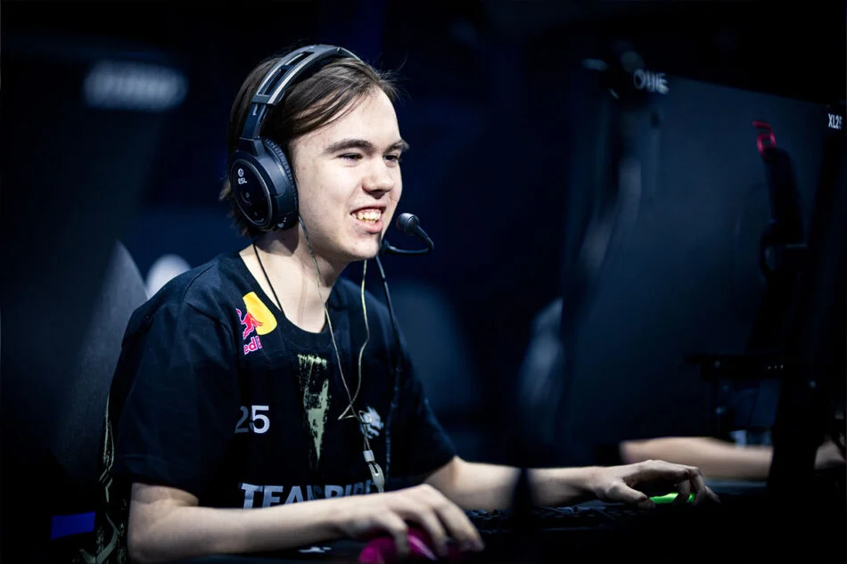 Vitality и Falcons пропустят ESL Pro League 23 - стал известен список участников