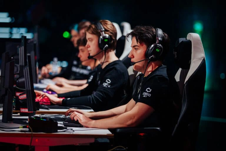 Spirit Academy получила техлуз на квалах к BLAST Slam VI. Причина - участие на турнире основного состава