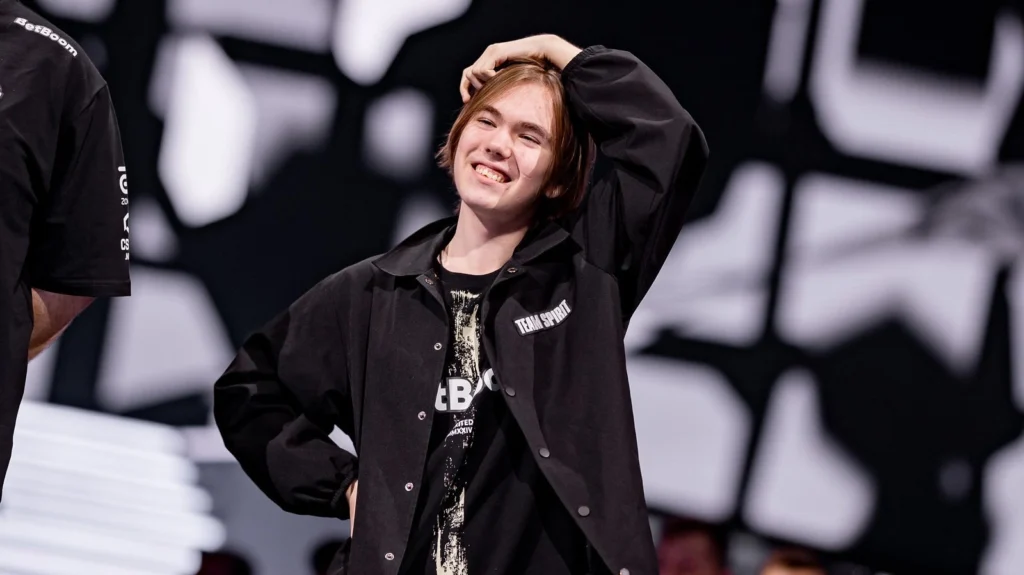 Donk - лучший игрок онлайн-стадии BLAST Bounty Winter, zweih и m0NESY в топ-5