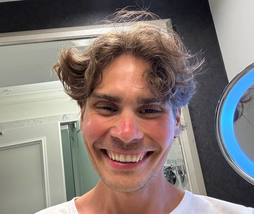 Зурабян на «Таверне»! Поговорили с Versuta о накрутке, карьере комментатора и прошлом