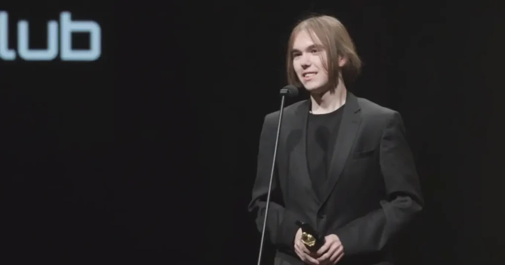 «Я, ***, просто уничтожил их!» Эйс donk 1 в 5 против Vitality - хайлайт года