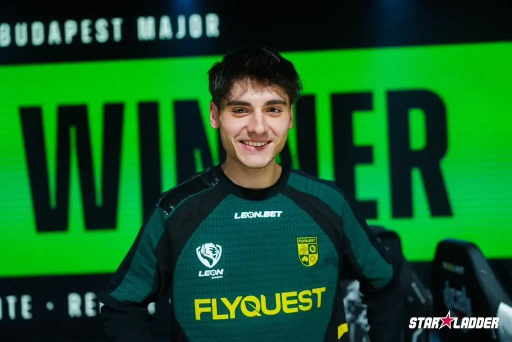 Румын regali переведен в запас FlyQuest - в команде осталось 3 австралийца и игрок из Новой Зеландии