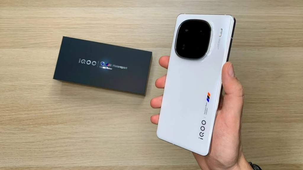 Vivo iQOO 12&nbsp;