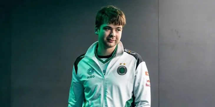 Malr1ne: «К папе на работе каждый второй человек подходит и говорит: «Какой твой сын молодец»