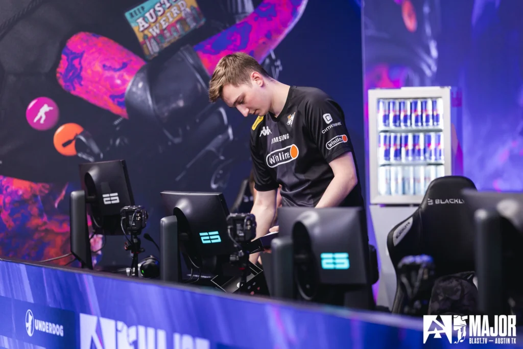 Virtus.pro в шаге от дизбанда! Команда почти вылетела из топ-100