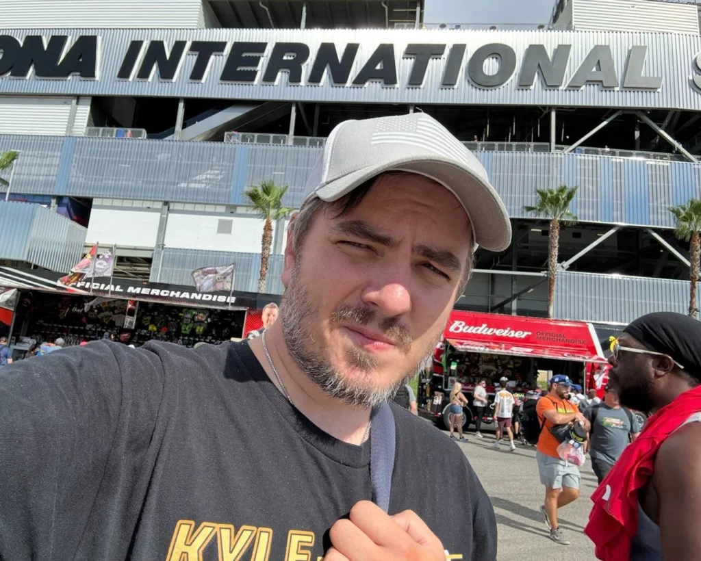 Maddyson: «Я из-за интернета не раскрылся. Все свое время я потратил на ***, чтобы люди ставили мне "клоунов»