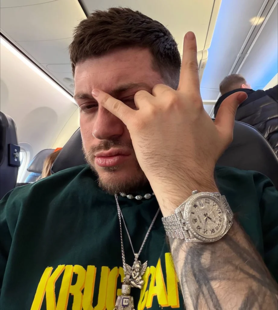 Стример Анар Абдуллаев, биография: возраст, рост, девушка и другие детали