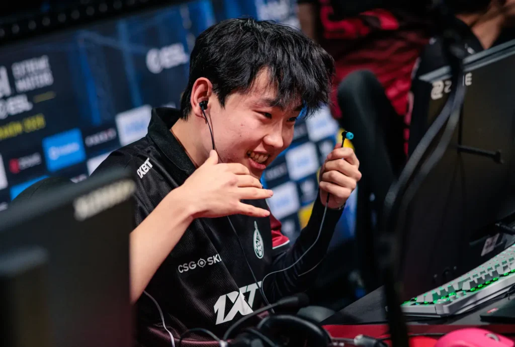 PGL Bucharest. 3DMAX - Astralis и FUT - The MongolZ в полуфиналах