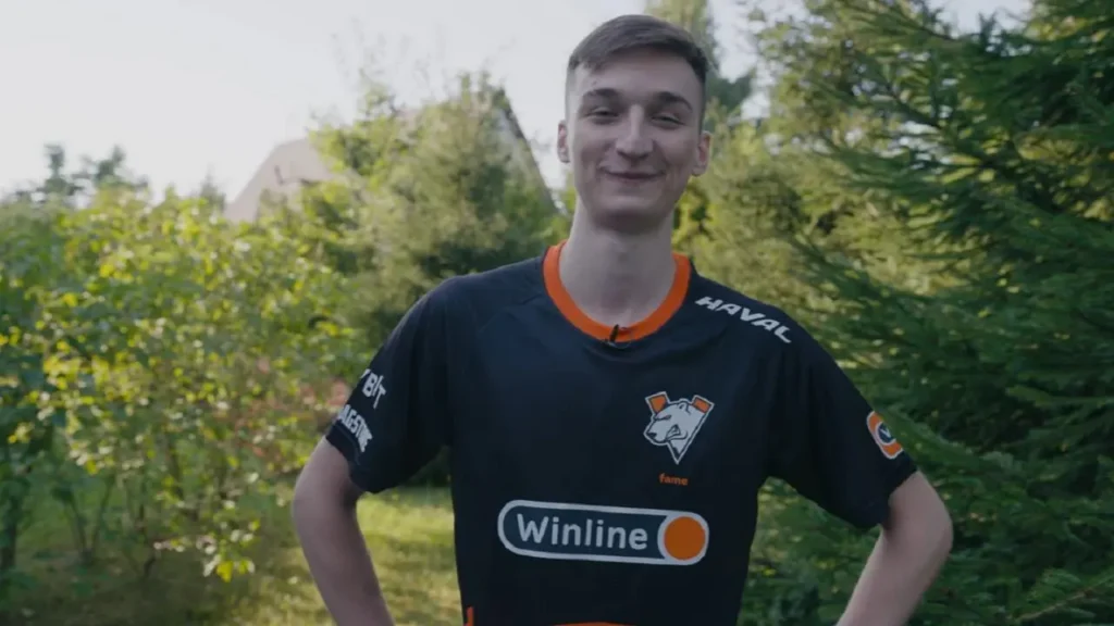 Микс FL1T, fame и mir снялся с квалификации на IEM Atlanta