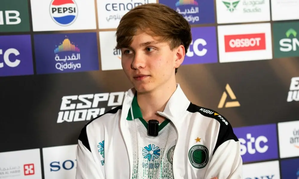 M0NESY: «Сначала хотелось бы подарить машину семье. После можно про себя подумать»