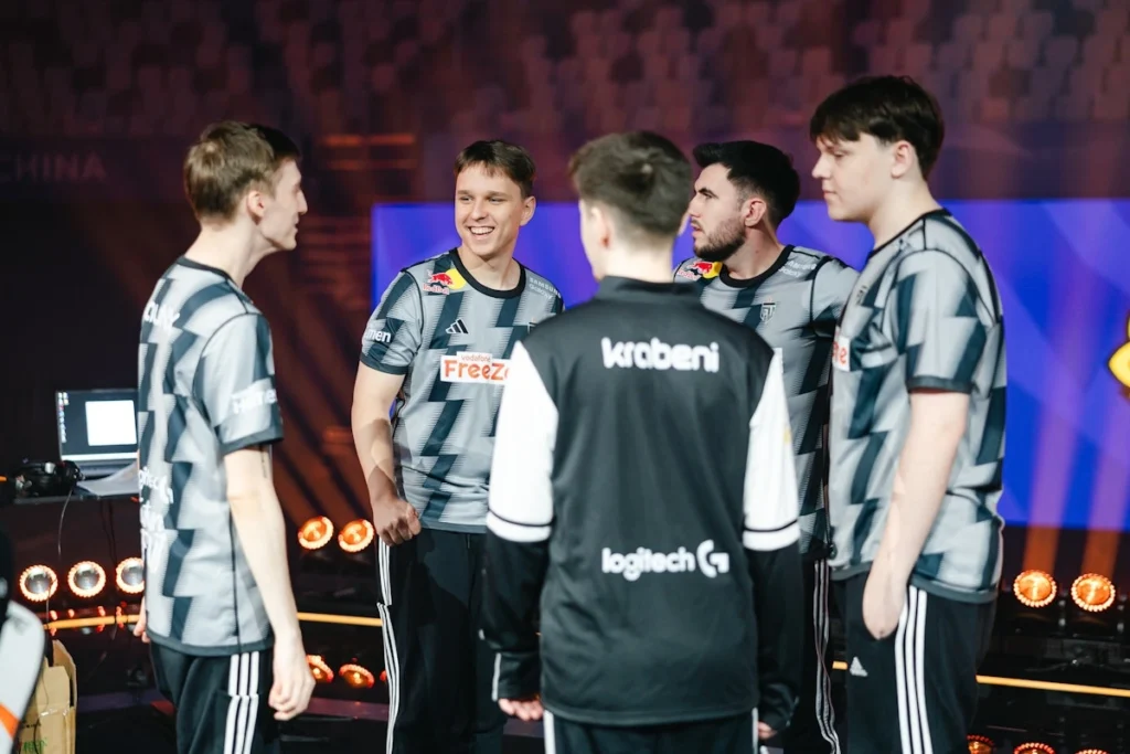 FalleN: «Не надо хейтить игроков FUT за то, что они играют эмоционально и празднуют»