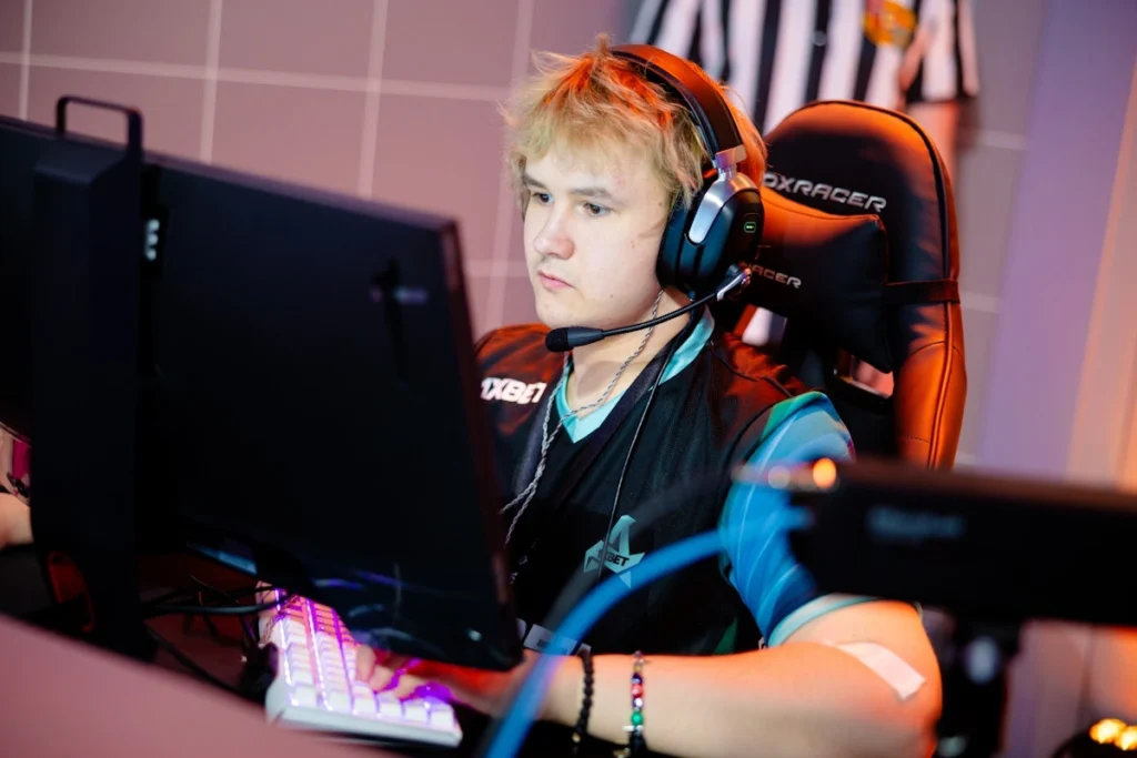 R3salt стал игроком Nemesis