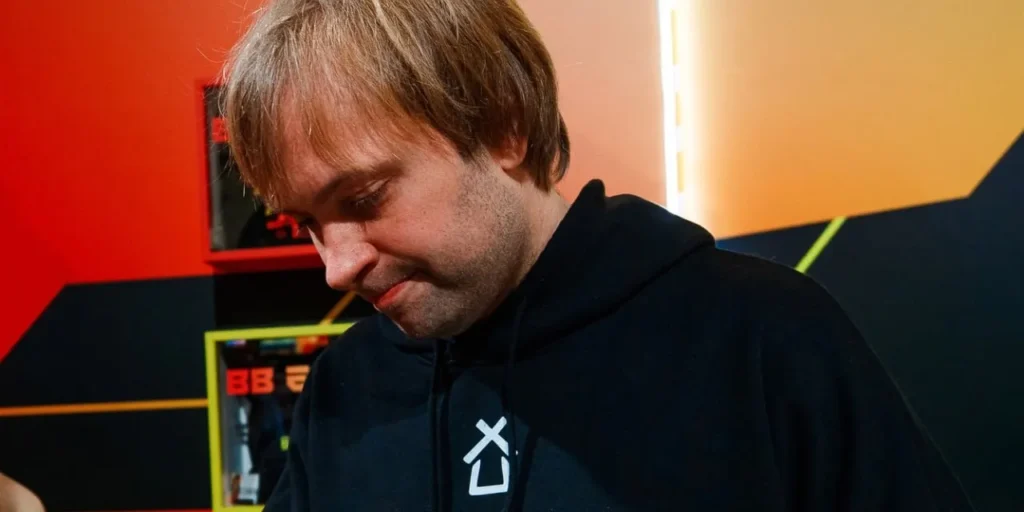 NS: «Дота устаревает морально и физически, у нее все больше конкурентов. Со временем игра умрет»